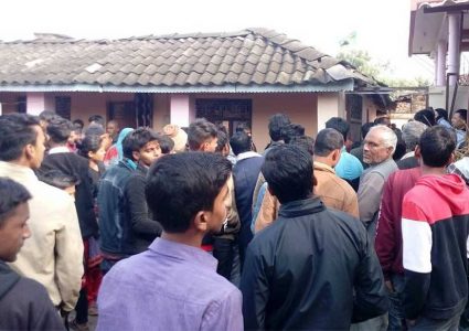 जब प्रहरीले बम नचिन्दा…