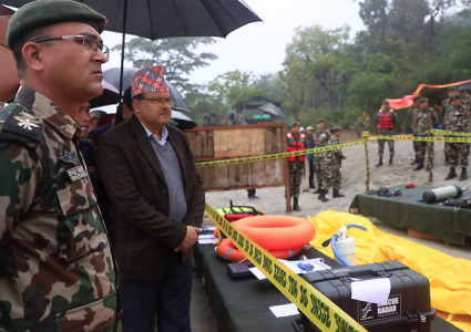 नारायणी नदीमा नेपाली सेनाको २ नम्बर विपद् व्यवस्थापन गणद्धारा जलउद्दार अभ्यास