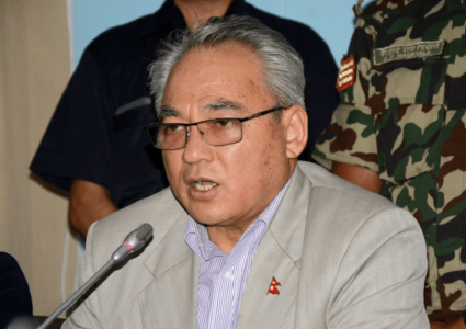नेपाल प्रहरीमाथि नागरिकको ठूलो भरोषा रहेकाे छ : गृहमन्त्री थापा