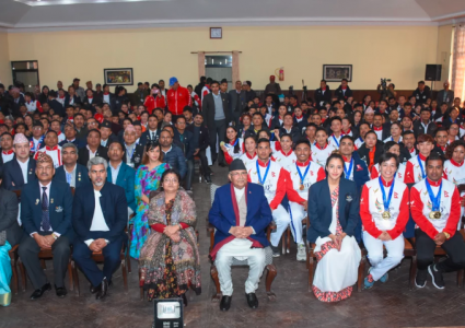 स्वर्ण पदक विजेता खेलाडीलाई नौं लाख दिने प्रधानमन्त्री ओलीको घोषणा