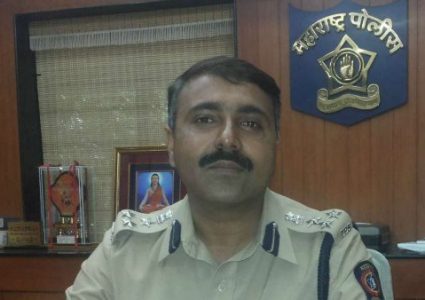 नागरिकता विधेयकको विरोधमा महाराष्ट्र प्रहरी महानिरीक्षक अब्दुर रहमानद्वारा राजीनामा