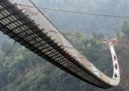 दुई जिल्ला जोड्ने एशियाकै अग्लो झोलुङ्गे पुल सम्पन्न