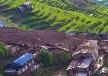 बाढि पहिरोबाट विस्थापितहरुलाई सुरक्षित ठाउँमा स्थायी स्थानान्तरण गरिने