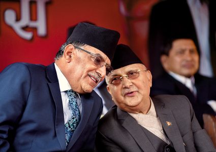 केपी ओली पक्षले हटायो प्रचण्डलाई कार्यकारी अध्यक्षबाट